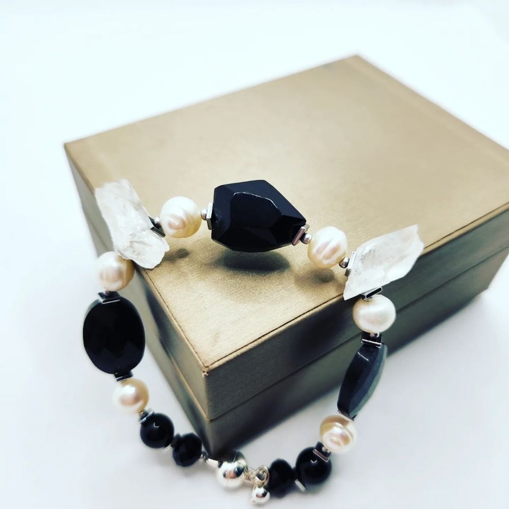 Faceted Afate, Freshwater Pearl, Raw Clear Quartz Bracelet